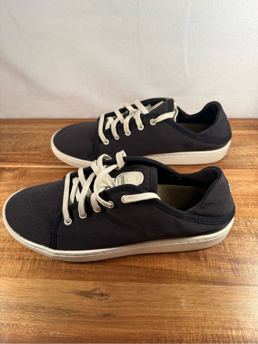OlwKai Pehuea Li Women's Sneakers Black Size 8.5 - Picture 5 of 12